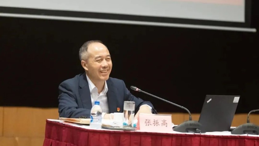 張振高來(lái)公司講授黨史學(xué)習(xí)教育專題黨課，提出打造集團(tuán)高科技領(lǐng)域新高地要求